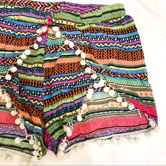 🍭Red Dress Boutique Patterned PomPom Shorts - Picture 3 of 4